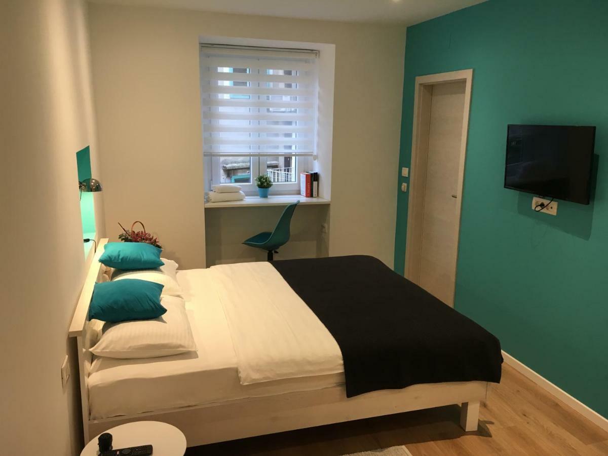 Adria Apartment Rijeka Bagian luar foto