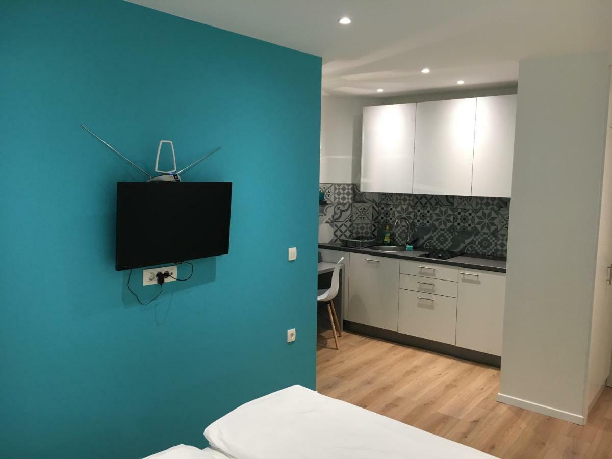 Adria Apartment Rijeka Bagian luar foto