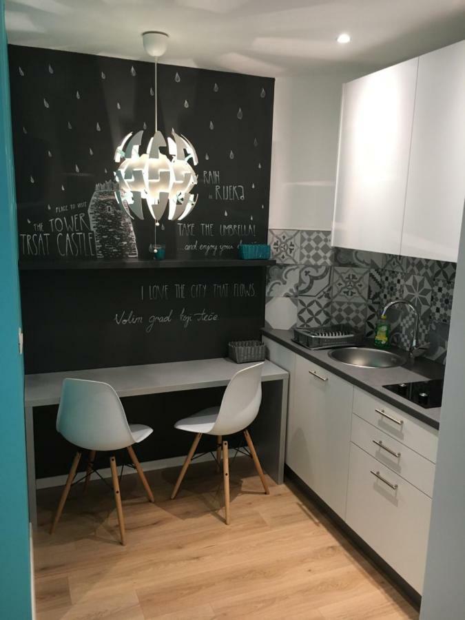 Adria Apartment Rijeka Bagian luar foto